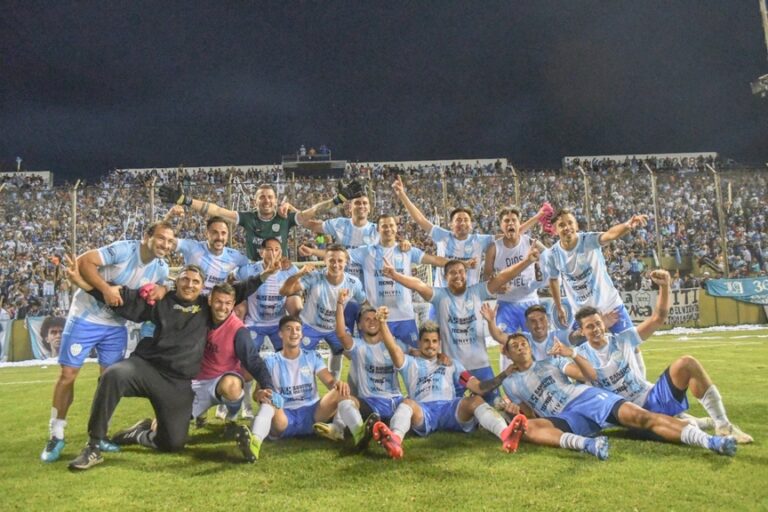 ¡El "Albo" es pura fiesta! Heroico triunfo en Salta para quedar en lo más alto